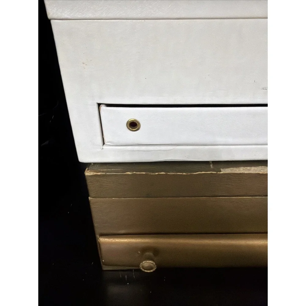 Vintage MCM  Lady Buxton Jewelry Box‎ Set Of 2 White And Gold Tiered Hollywood